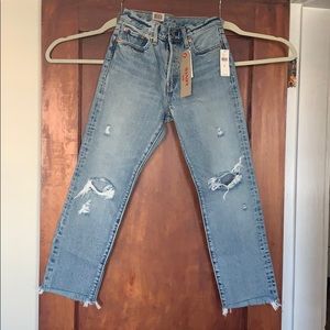 Levi’s wedgie fit, High rise, straight, distressed